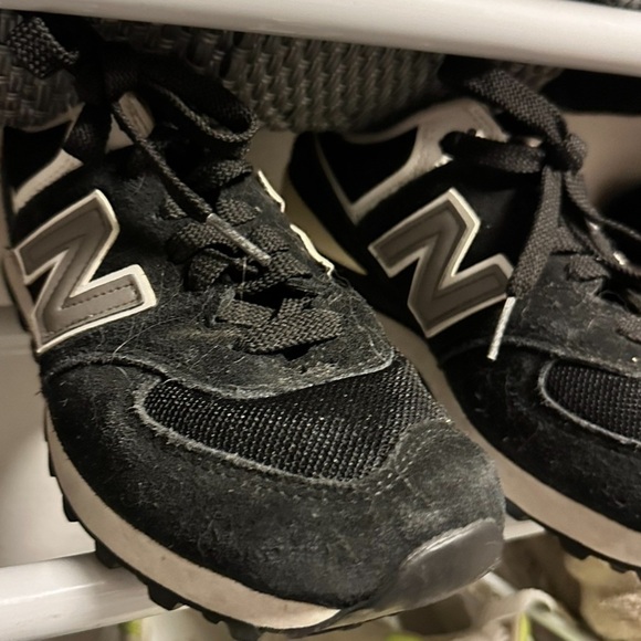 New Balance 574 Black Noir Grey U574SBG Size 8.5 - Picture 5 of 5